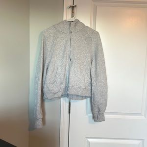 LuluLemom sweatshirt